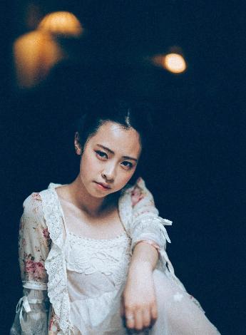 泡在我家的辣妹